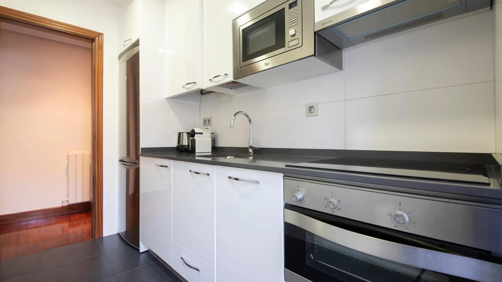 Plaza Pio XII Apartment San Sebastian 0*,